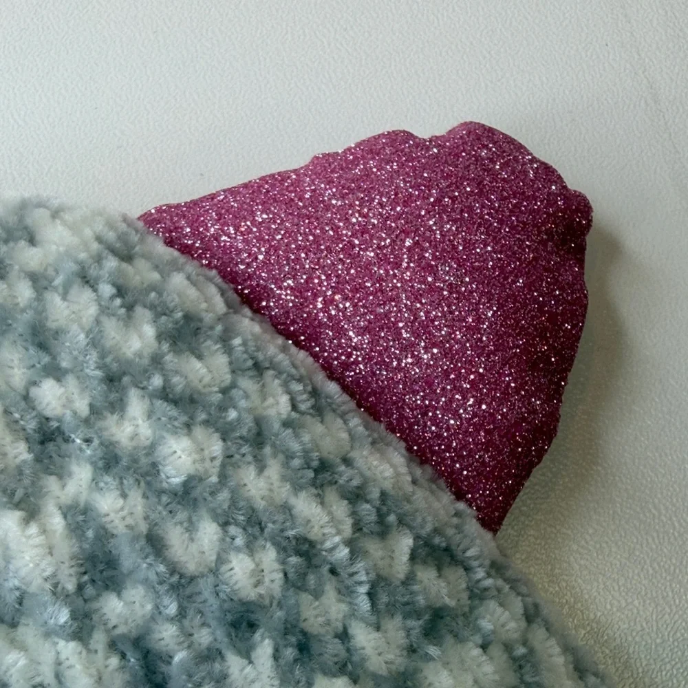 Adorable Gray and Pink Cat Beanie and Mittens Set Kids age 3-6 NWOT